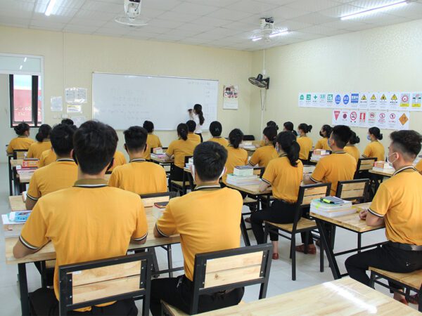 lớp Học Đơn Hàng Nhật Bản