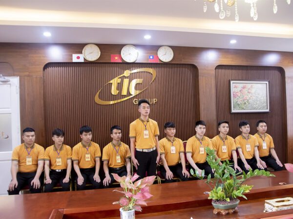 Học Viên thi tuyển đơn hàng