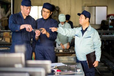 Alternative view of Tuyển 10 Nam công xưởng nhựa Hiệp Kiện