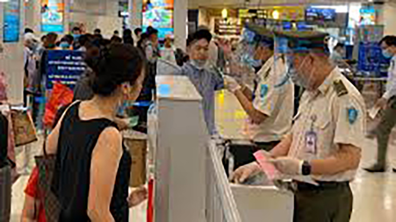 Khi Chuẩn Bị Xuất Cảnh Đi Làm Việc